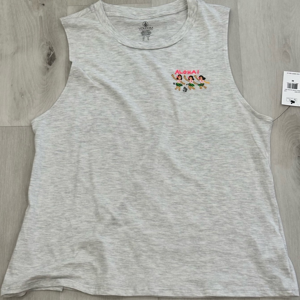 NWT Volcom Women’s Muscle Tee M